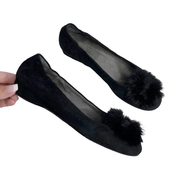 Stuart Weitzman Black Leather Ballet Fur Pom Pom Sz 6 - Picture 1 of 8